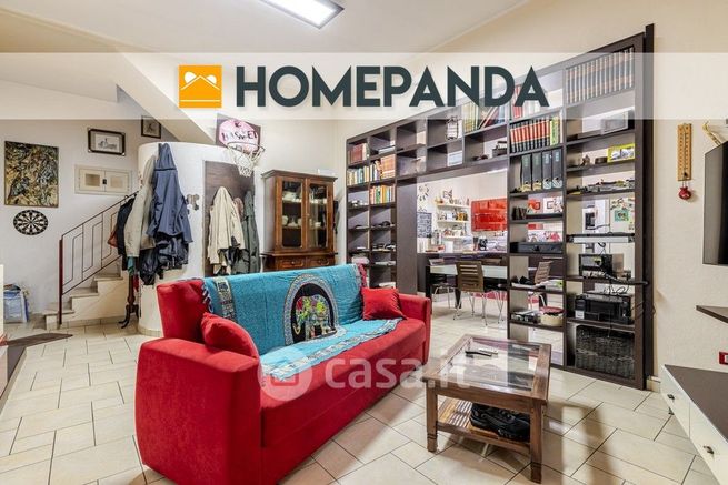 Casa indipendente in residenziale in Via Idria 4