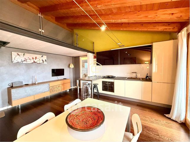 Appartamento in residenziale in Via Trieste 20