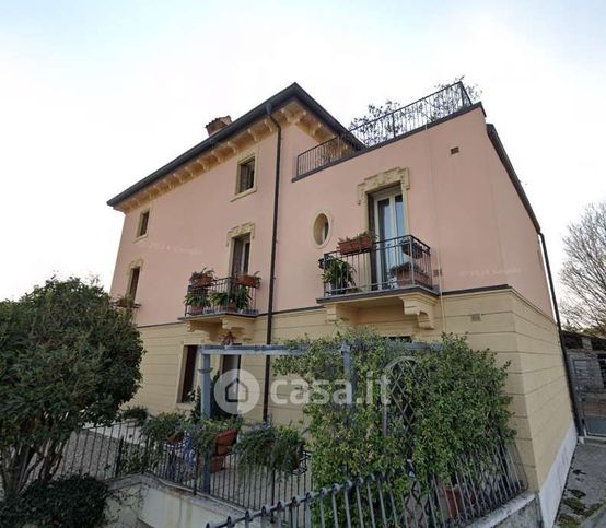 Appartamento in residenziale in Via Milone