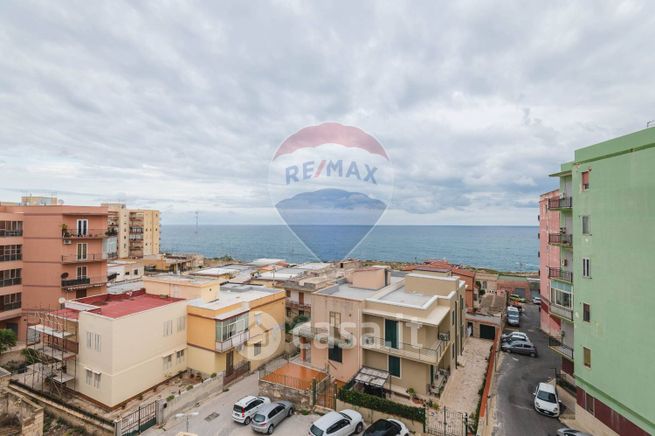 Appartamento in residenziale in Via Sardegna 35