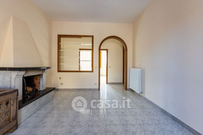 Casa indipendente in residenziale in Via Case Nuove 83