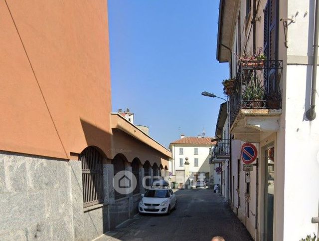 Garage/posto auto in residenziale in Vicolo Serbelloni 1a