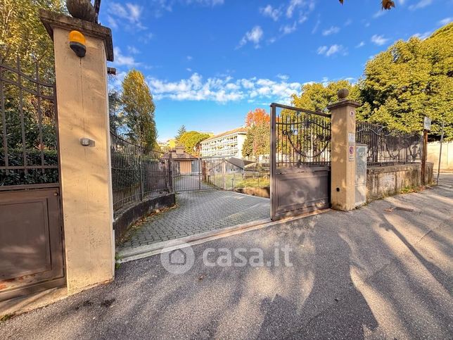 Box/posto auto in residenziale in Via Giordano Bruno