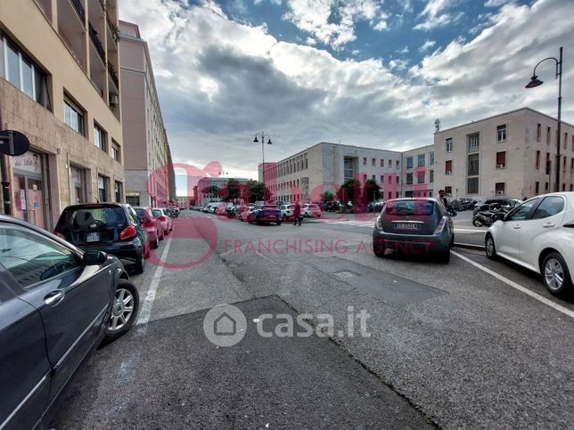 Capannone in commerciale in Via Fiume 17