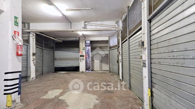 Garage/posto auto in residenziale in Via Domenico Barone 24