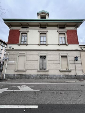 Casa indipendente in residenziale in Viale Milano 19