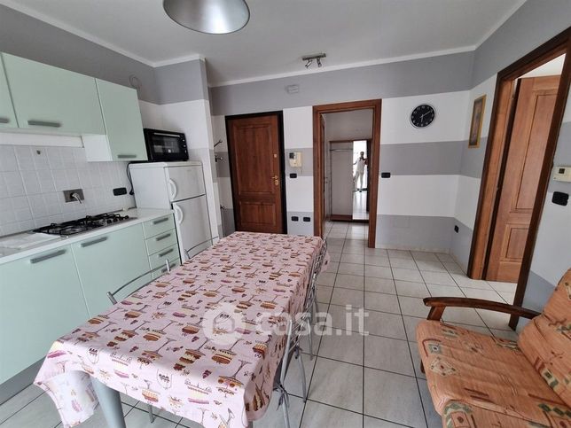 Appartamento in residenziale in Viale Masera 17