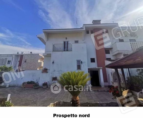 Villa in residenziale in Via Napoli 389