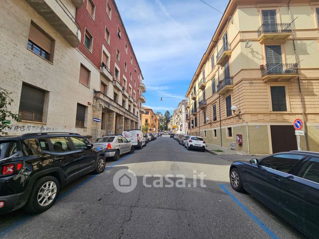 Garage/posto auto in residenziale in Via Idria