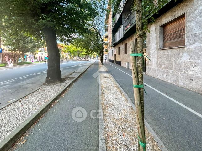 Ufficio in commerciale in Viale Trento e Trieste 27