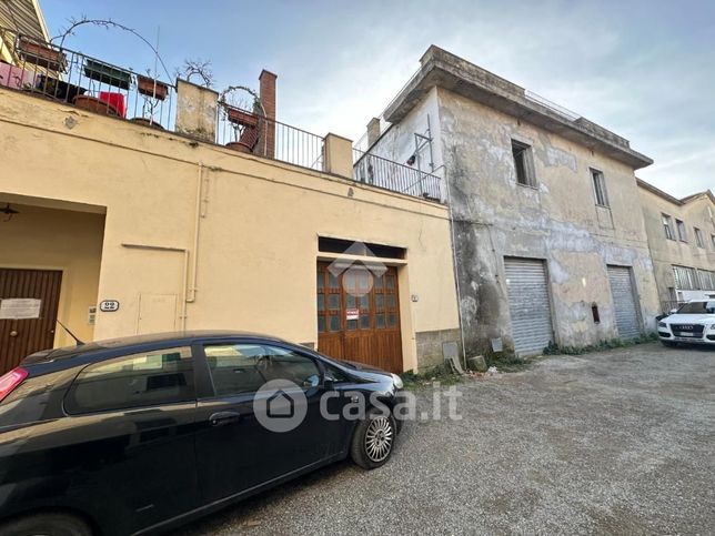 Garage/posto auto in residenziale in Viale Antonio Gramsci 22