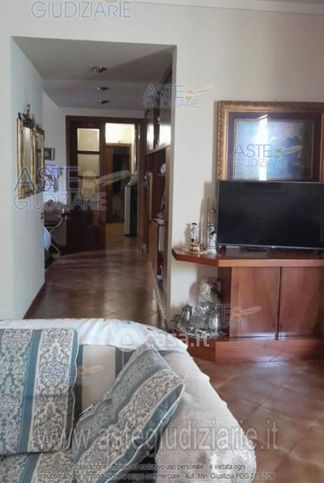 Villa in residenziale in Via dei Tavi