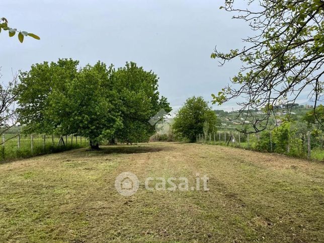 Terreno agricolo in commerciale in Via Colle de Fora