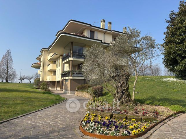 Appartamento in residenziale in Piazza Colli Rondolino 6