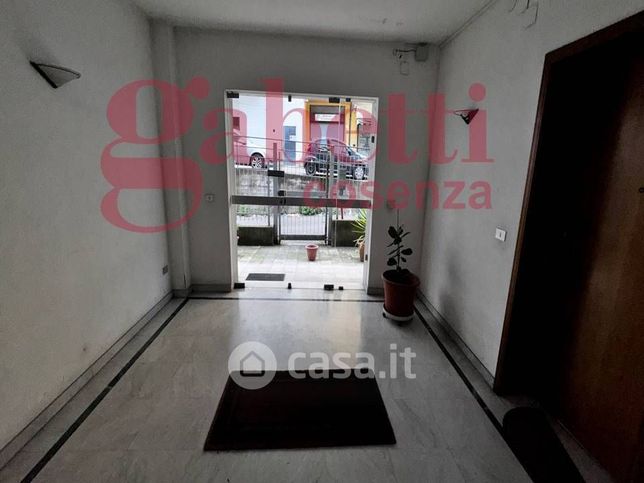 Appartamento in residenziale in Via Ugo Cavalcanti 9