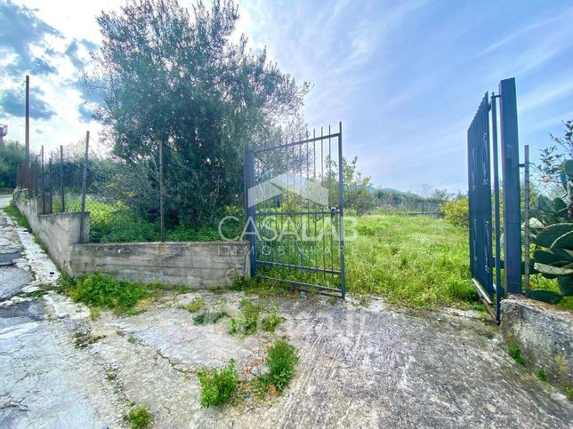Terreno agricolo in commerciale in Via Marmolada