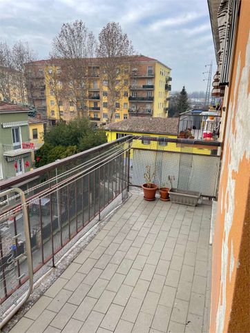 Appartamento in residenziale in Via Alceste de Ambris