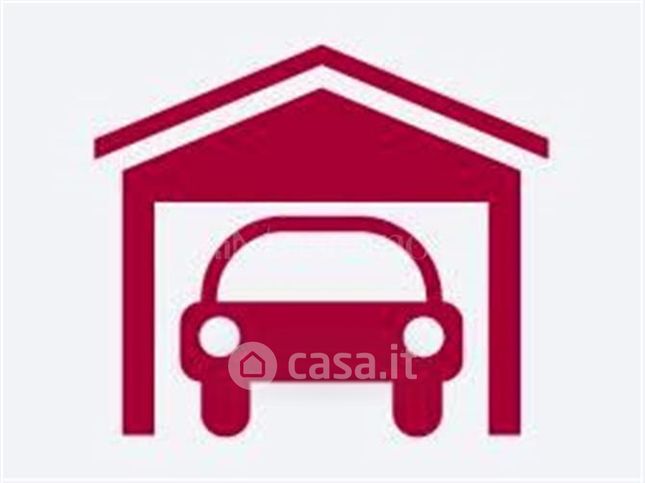 Garage/posto auto in residenziale in Via Alberto Bergamini