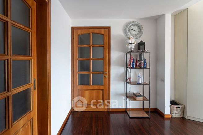 Appartamento in residenziale in Via Edmondo De Amicis 10