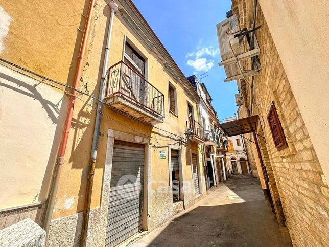 Casa indipendente in residenziale in Via dei Quaranta 56