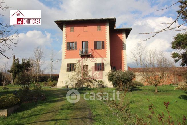 Villa in residenziale in Via Guglielmo Marconi
