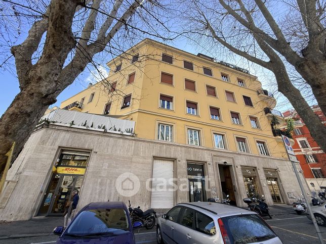 Ufficio in commerciale in Viale Parioli 112