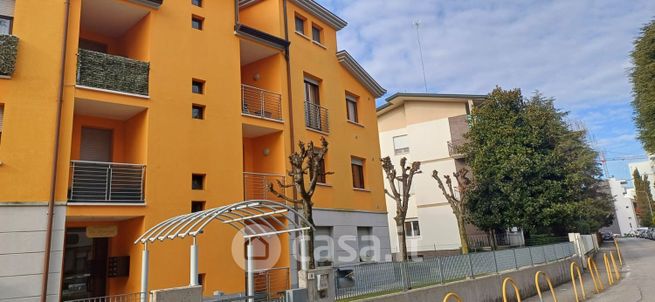 Appartamento in residenziale in Via Ippolito Nievo
