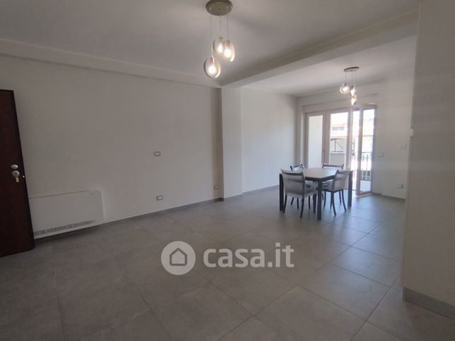 Appartamento in residenziale in Via Polledrera