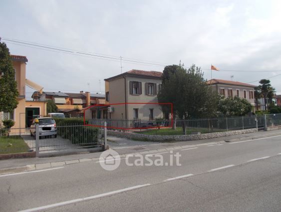 Casa indipendente in residenziale in Via Carpane 15