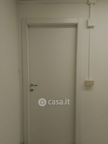 Ufficio in commerciale in Via Messina 3