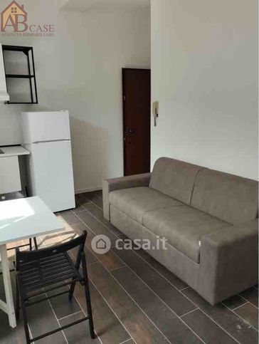 Appartamento in residenziale in Via Cairoli