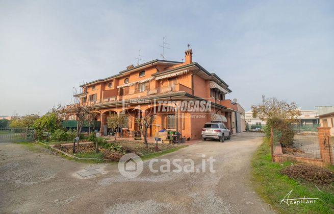 Appartamento in residenziale in Via Montecuccoli