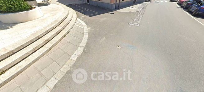 Capannone in commerciale in Strada Statale 195 Sulcitana