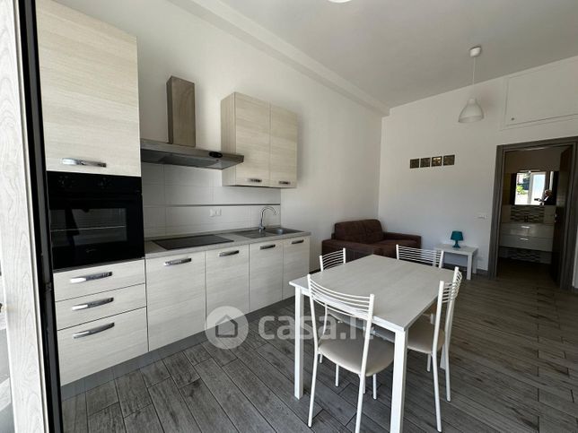 Appartamento in residenziale in Via Ciro Menotti 12