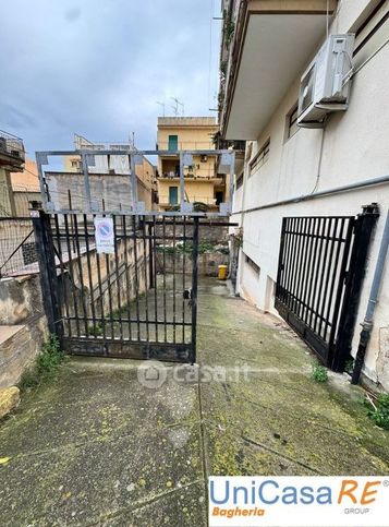 Box/posto auto in residenziale in Via Ruggero Leoncavallo