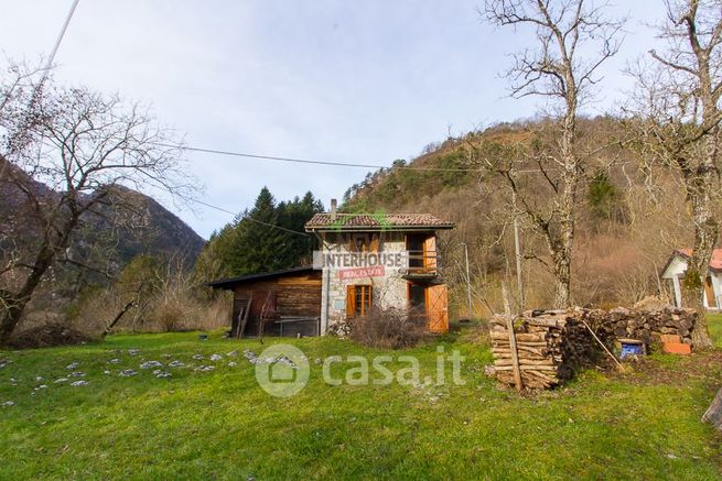 Casa indipendente in residenziale in Località Muinta 25