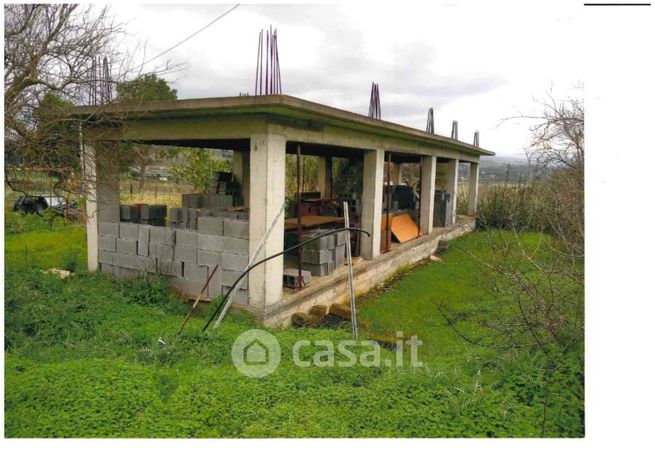 Casa indipendente in residenziale in Strada Provinciale 103