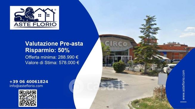 Capannone in commerciale in Sentiero Parco IV Novembre