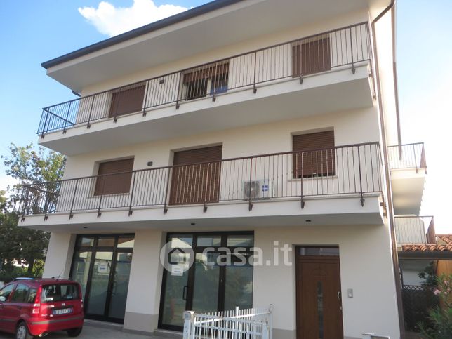 Appartamento in residenziale in Via Basso