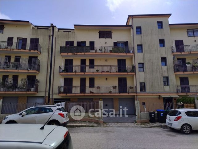 Appartamento in residenziale in Via Pitagora 6