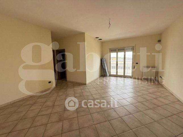 Ufficio in commerciale in Via Galatina