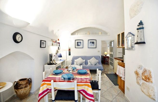 Casa indipendente in residenziale in Piazza della Libertà