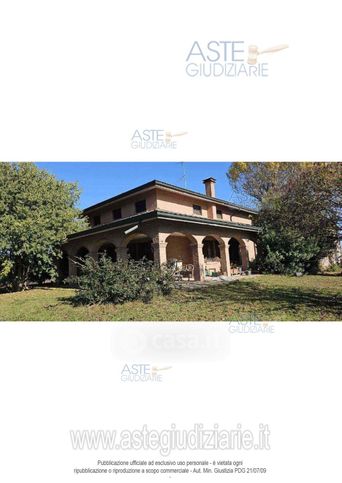 Rustico/casale in residenziale in 