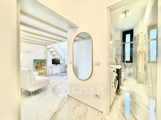 Appartamento in residenziale in Via degli Imbriani 12