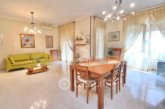 Appartamento in residenziale in Via Onofrio Fragnito 59