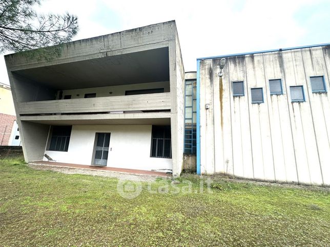 Capannone in commerciale in Via di Castiglionchio