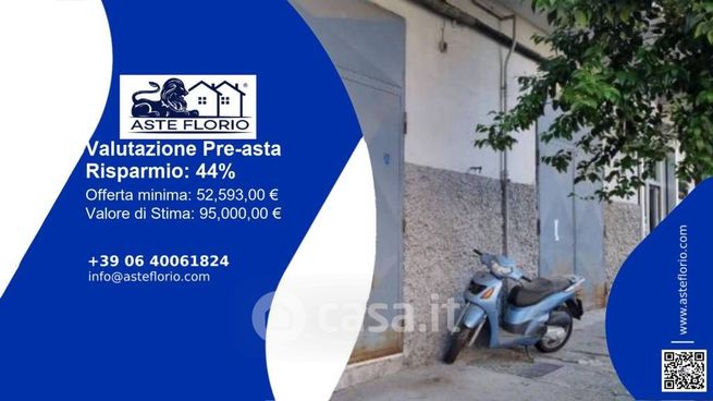 Ufficio in commerciale in Via Giotto 53