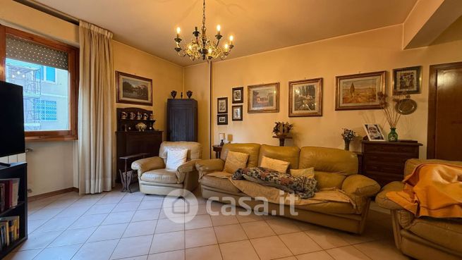 Appartamento in residenziale in Via Danilo Innocenti 19