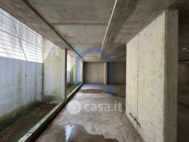 Box/posto auto in residenziale in Via ai campi