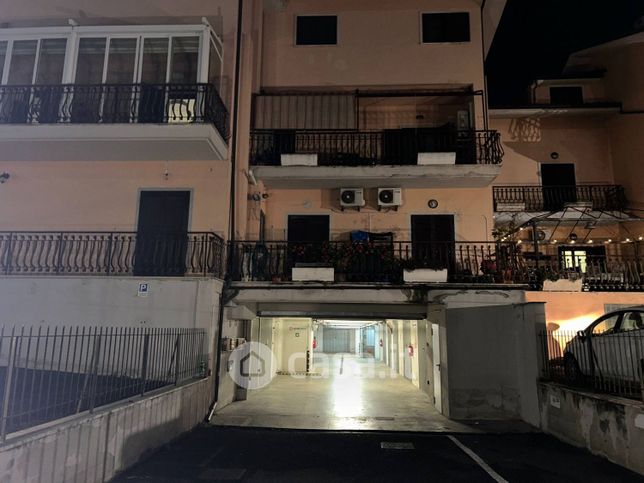 Box/posto auto in residenziale in Via Palombarese
